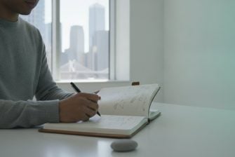 Beyond the Tick: Why an Analog Focus Timer is Your Best Productivity Ally in 2026